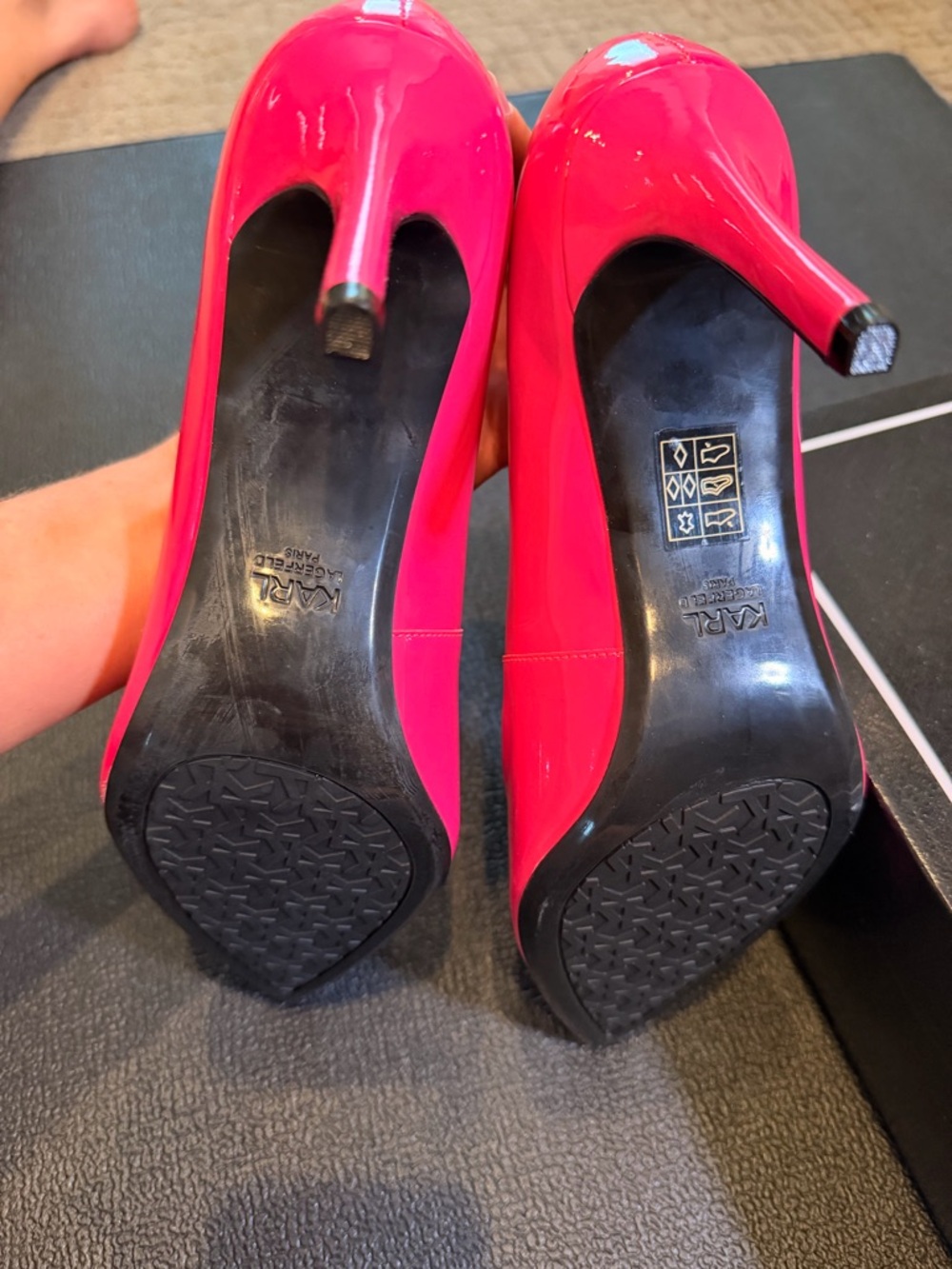 Karl Lagerfeld Hot Pink Leather Heels New - Picture 8 of 8